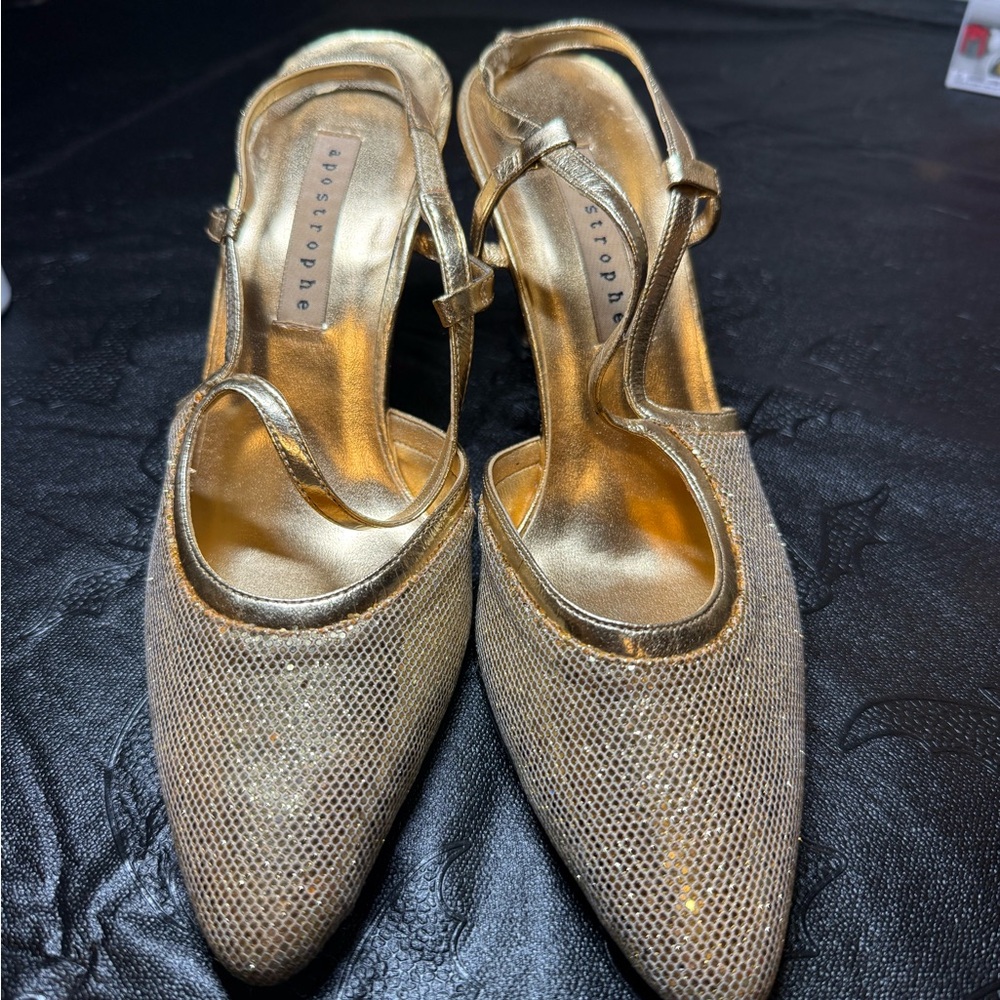 Apostrophe Elegant Gold Women's sling back heels size 8m